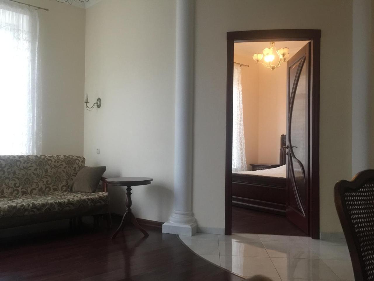 Cozy Studio Near Greek Square Apartamento Odesa Exterior foto