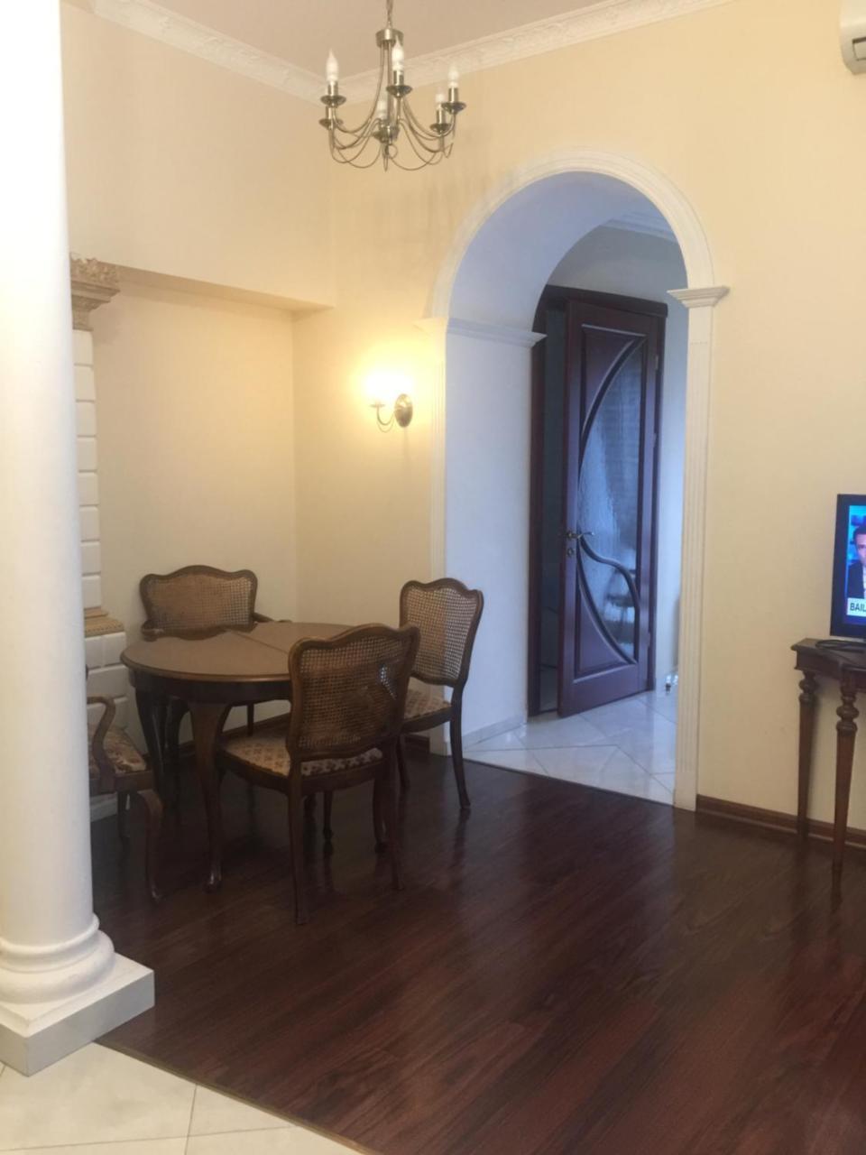 Cozy Studio Near Greek Square Apartamento Odesa Exterior foto